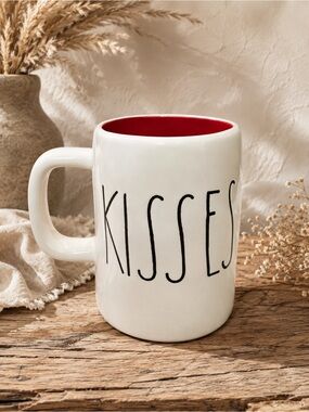 Rae Dunn “Hugs & Kisses” Ceramic Coffee ‎ Mug LL Farmhouse